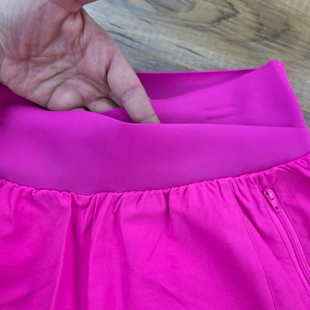 💬☔️🔥NWT Neon Pink High Waist Running Shorts Medium - Picture 7 of 11